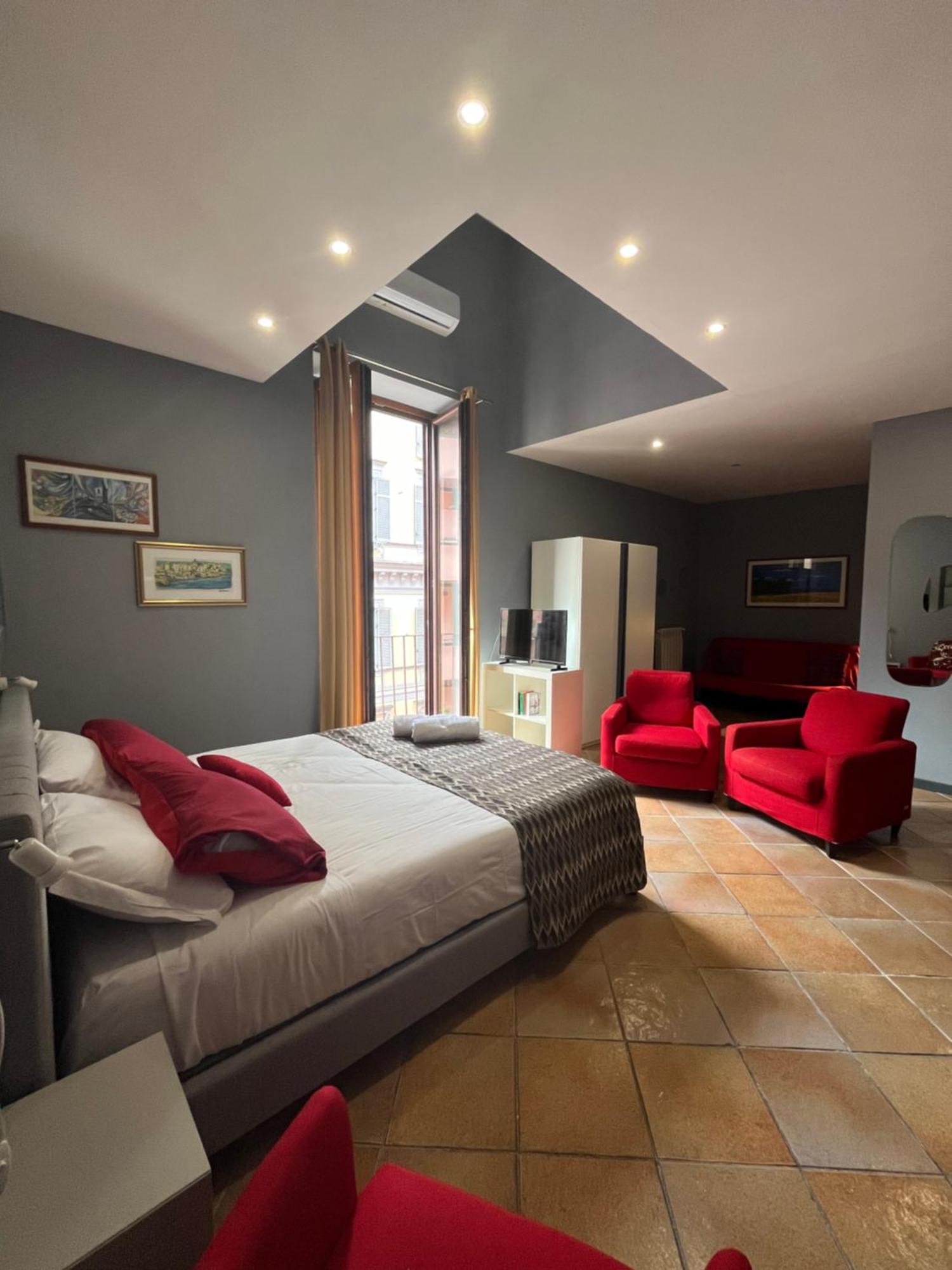Naples Luxury Suites B&B Ngoại thất bức ảnh