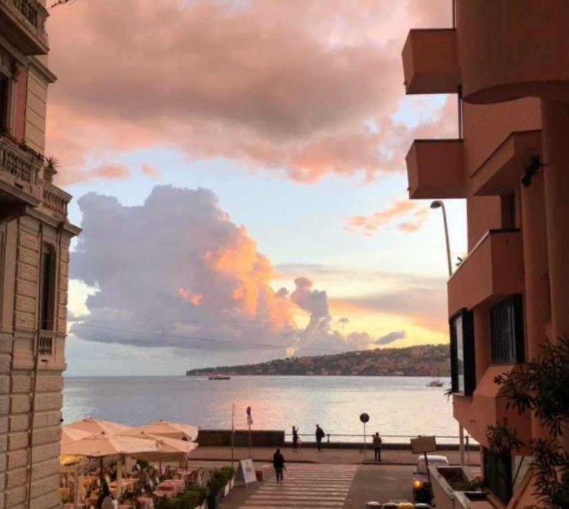 Naples Luxury Suites B&B Ngoại thất bức ảnh